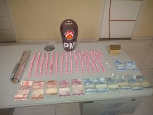 pinos de cocaína