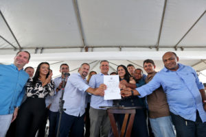 RUI COSTA AO LADO DE PREFEITOS