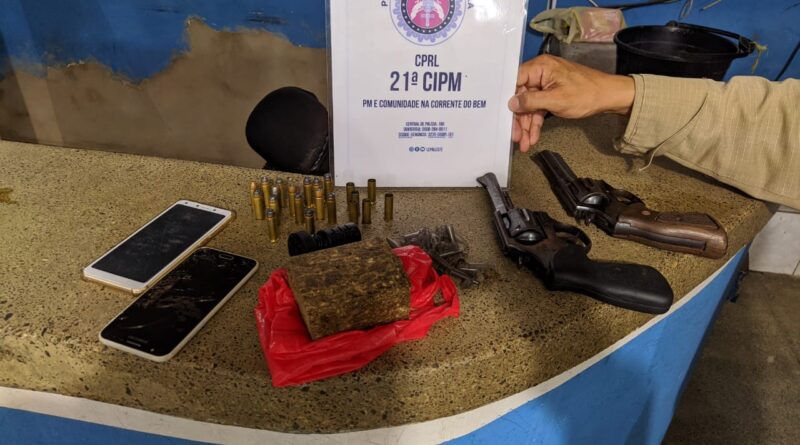 material apresentado na delegacia de polícia