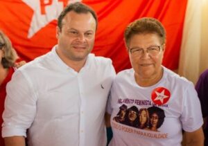 deputada fátima nunes ao lado do prefeito ricardo