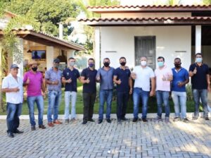 reunião de ricardo com políticos