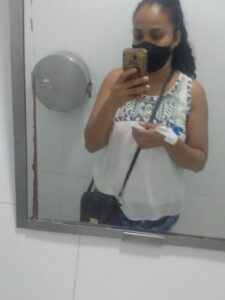 jovem com endometriose