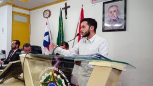 secretário de educação felipe castro