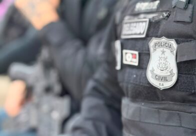 Ação conjunta de polícias prende homem por jogar ácido em ex-companheira e lhe causar lesões no pescoço e no tronco